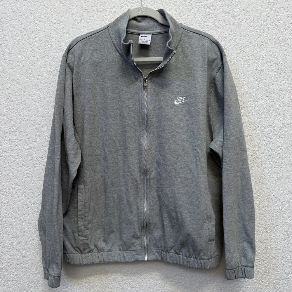 Nike Men's Gray Zip-Up Jacket